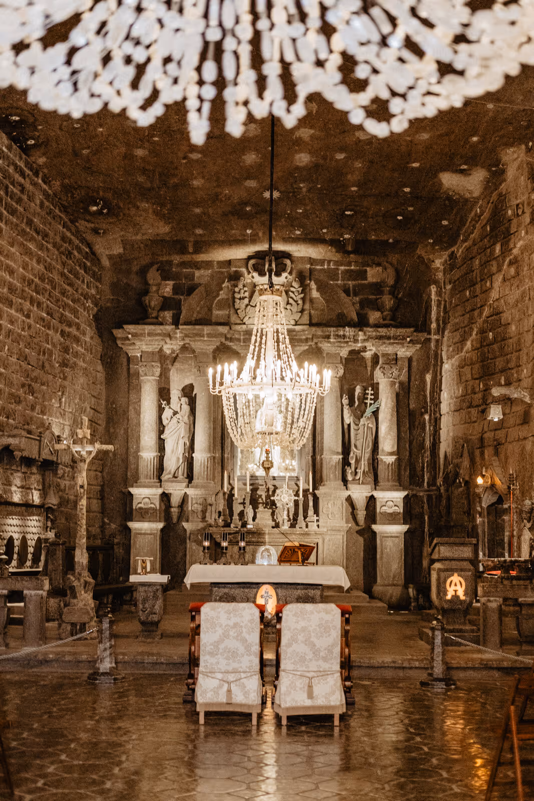 Ślub w Polsce. Kopalnia Soli w Wieliczzce. Zdjęcie nr. 4