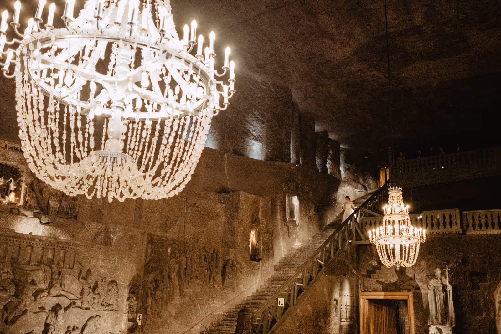 Ślub w Polsce. Kopalnia Soli w Wieliczzce. Zdjęcie nr. 8