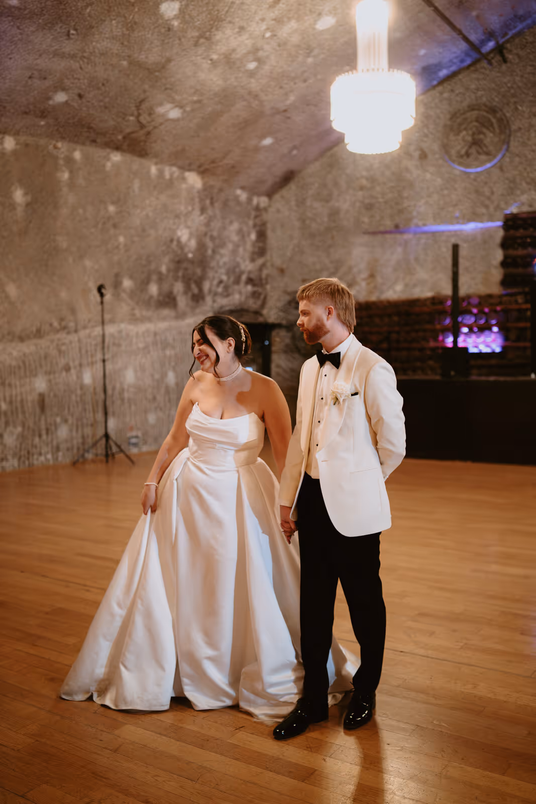Ślub w Polsce. Kopalnia Soli w Wieliczce. Zdjęcie nr. 90