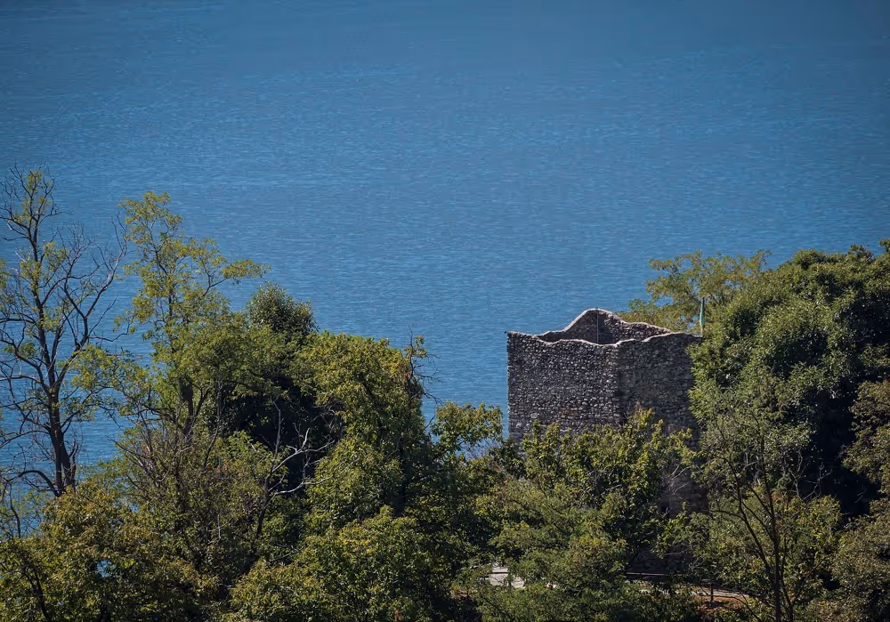 Jezioro Como Torre di Rogaro - Tremezzina