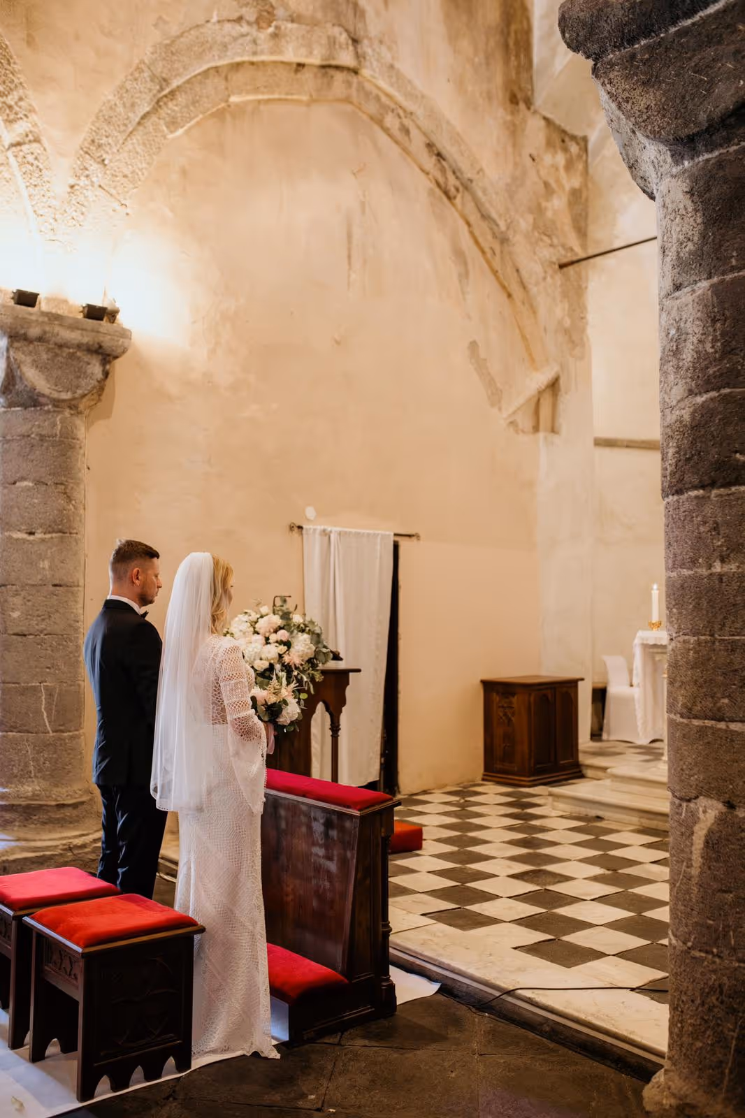 Liguria Kamienny Kościółek