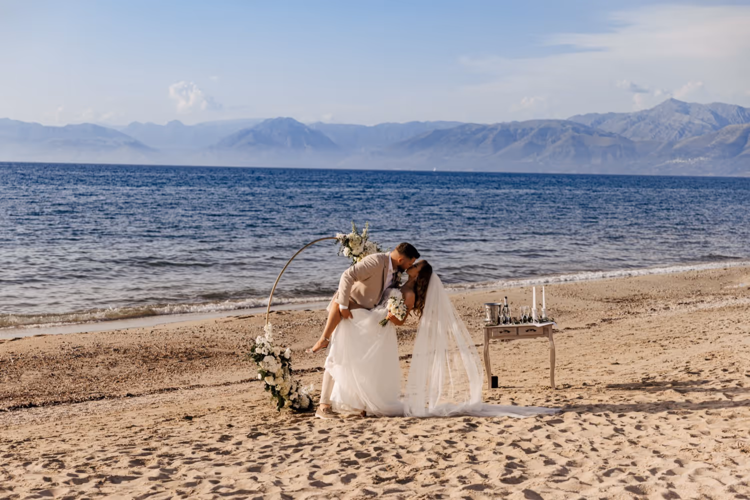 Korfu Ślub na piaszczystej plaży