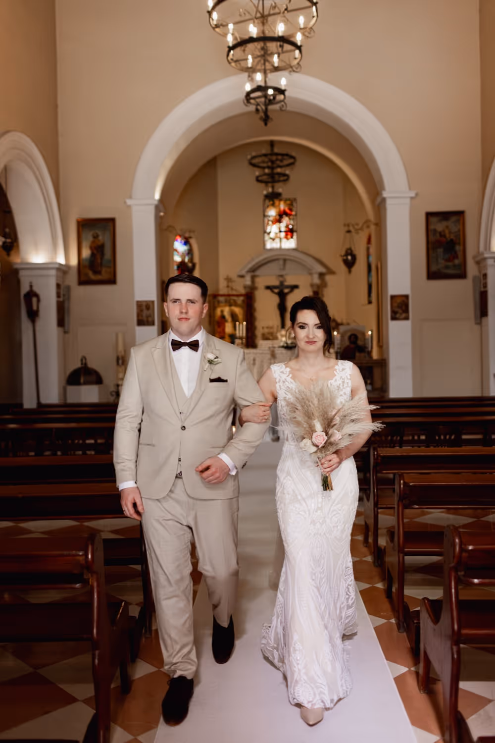 Korfu Katedra na starówce w Korfu i ślub na romantycznej plaży