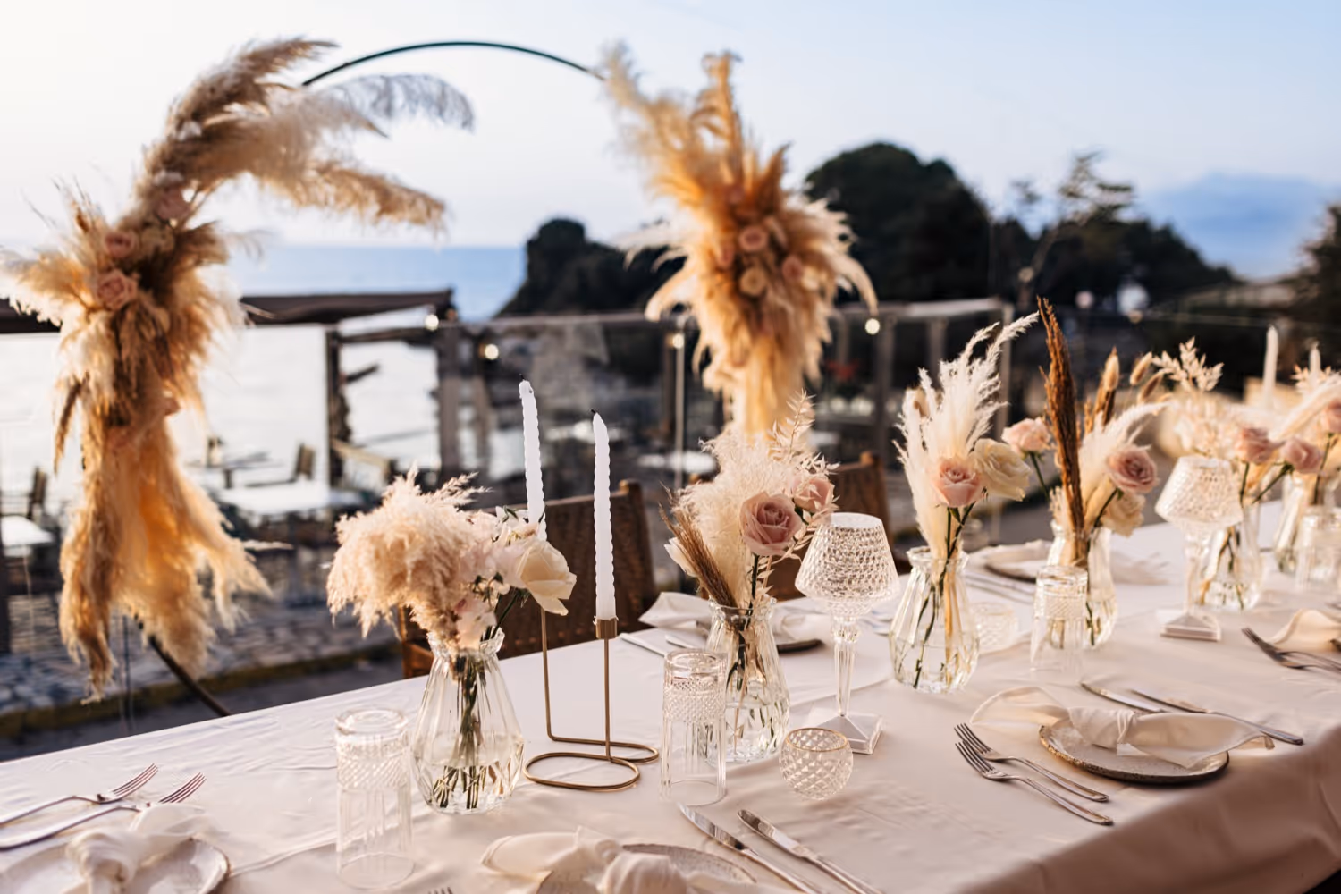 Korfu Katedra na starówce w Korfu i ślub na romantycznej plaży