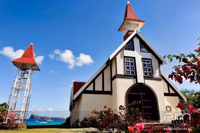 Mauritius Uroczy kościół położony przy plaży