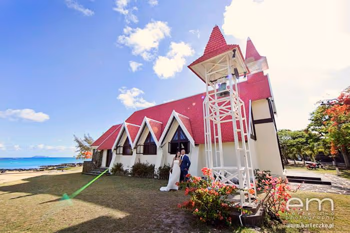 Mauritius Uroczy kościół położony przy plaży