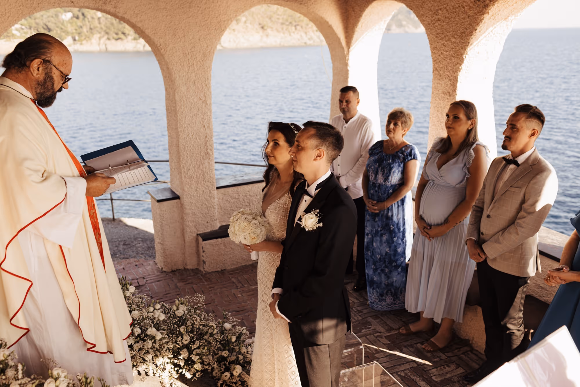 Liguria Kościółek z otwartymi krużgankami - Bonassola