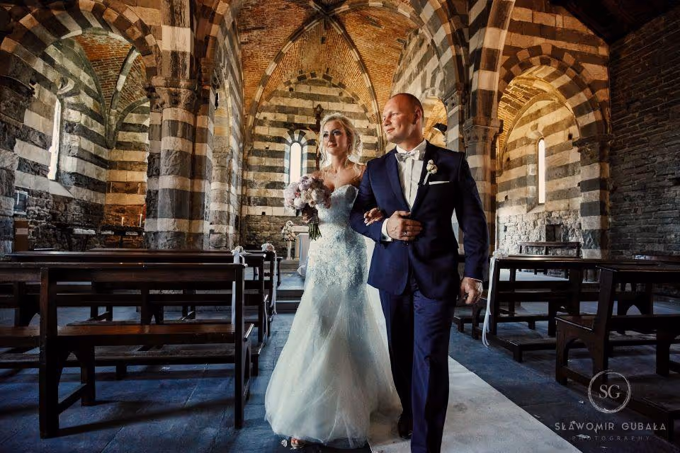 Liguria Kościółek położony na skale - Portovenere