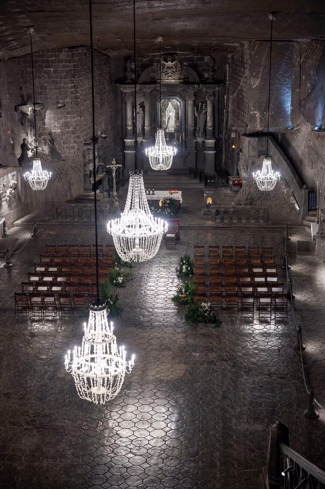 Ślub w Polsce. Kopalnia Soli w Wieliczce. Zdjęcie nr. 111
