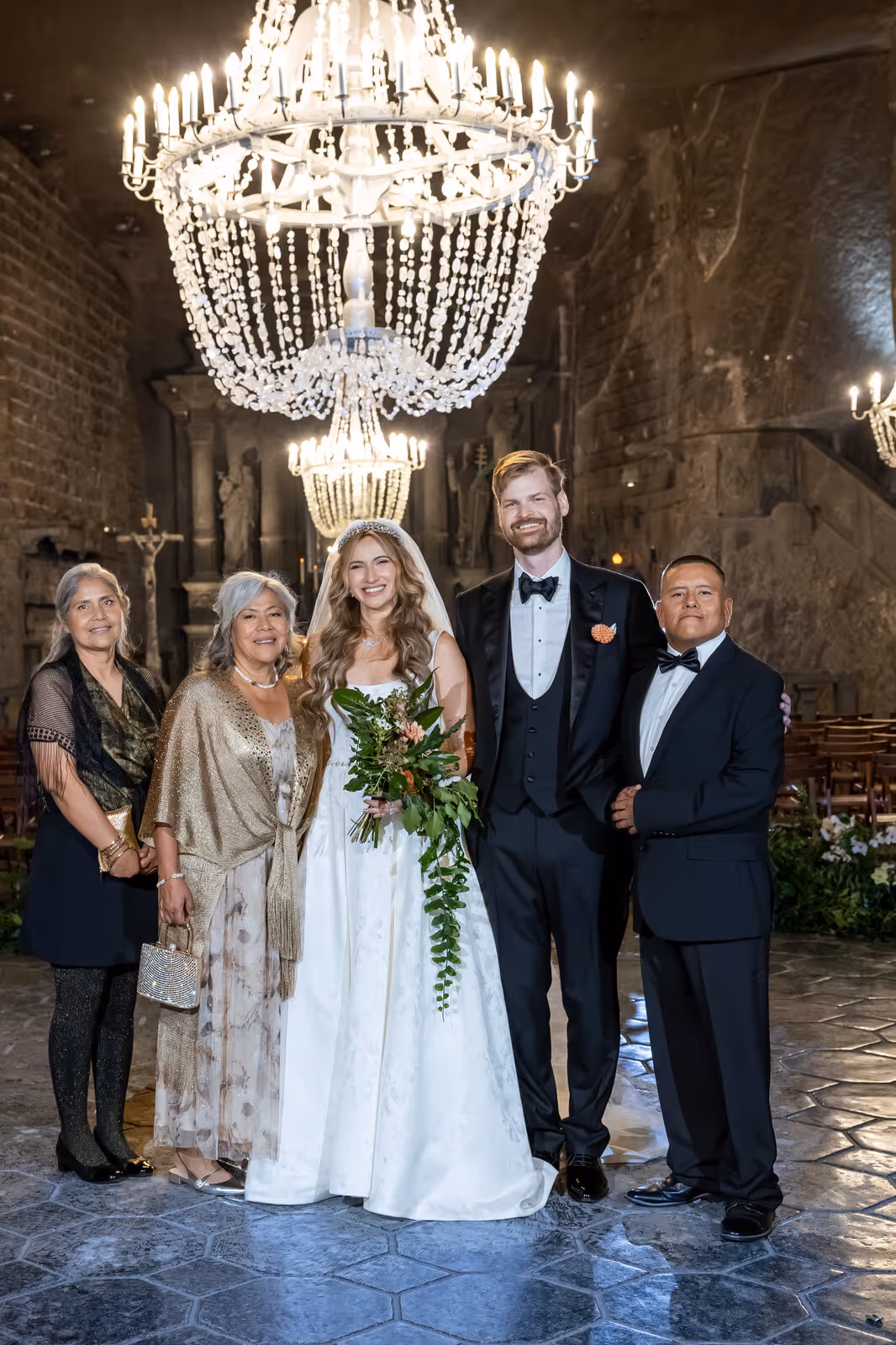 Ślub w Polsce. Kopalnia Soli w Wieliczce. Zdjęcie nr. 161