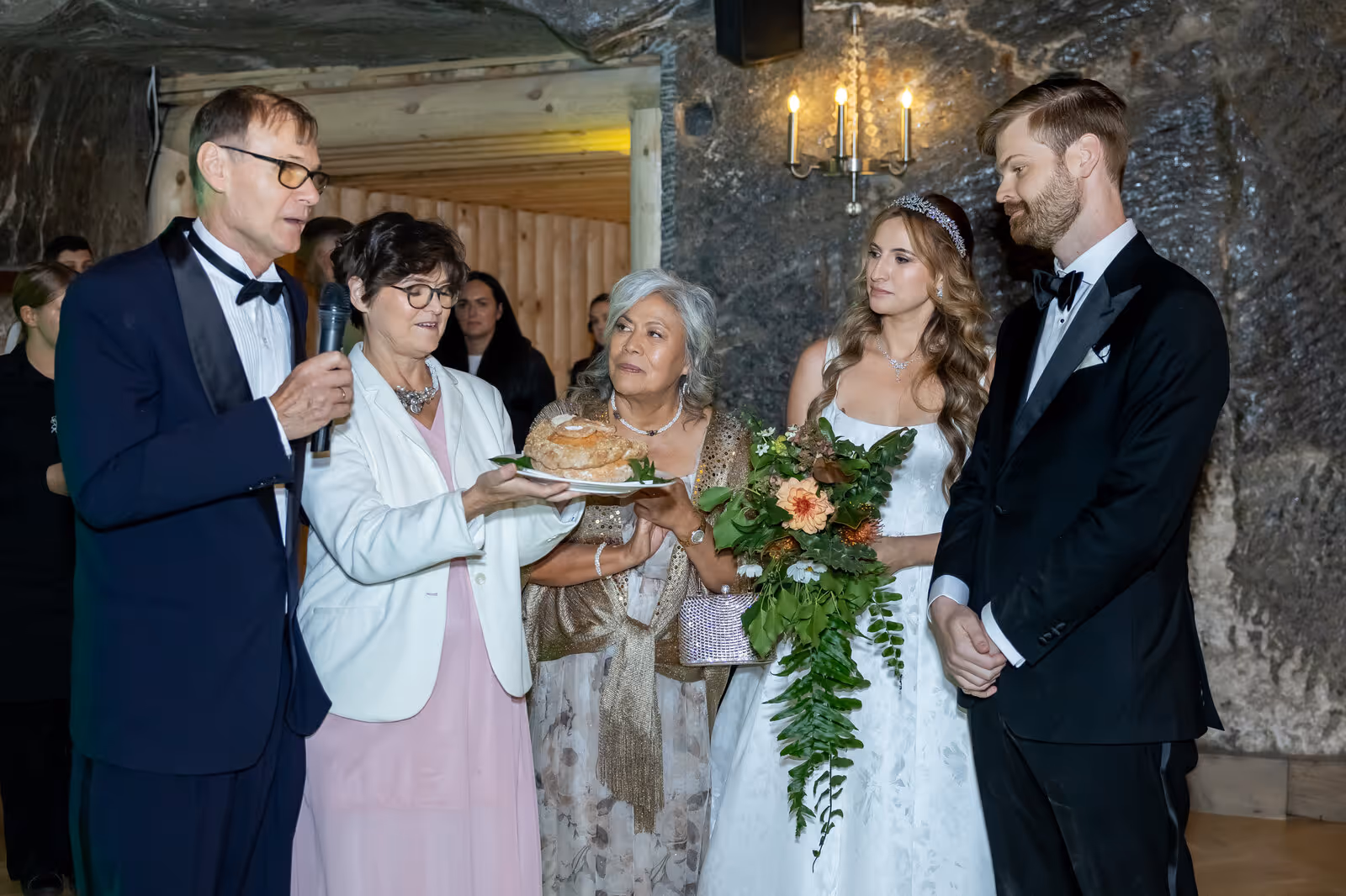 Ślub w Polsce. Kopalnia Soli w Wieliczce. Zdjęcie nr. 187