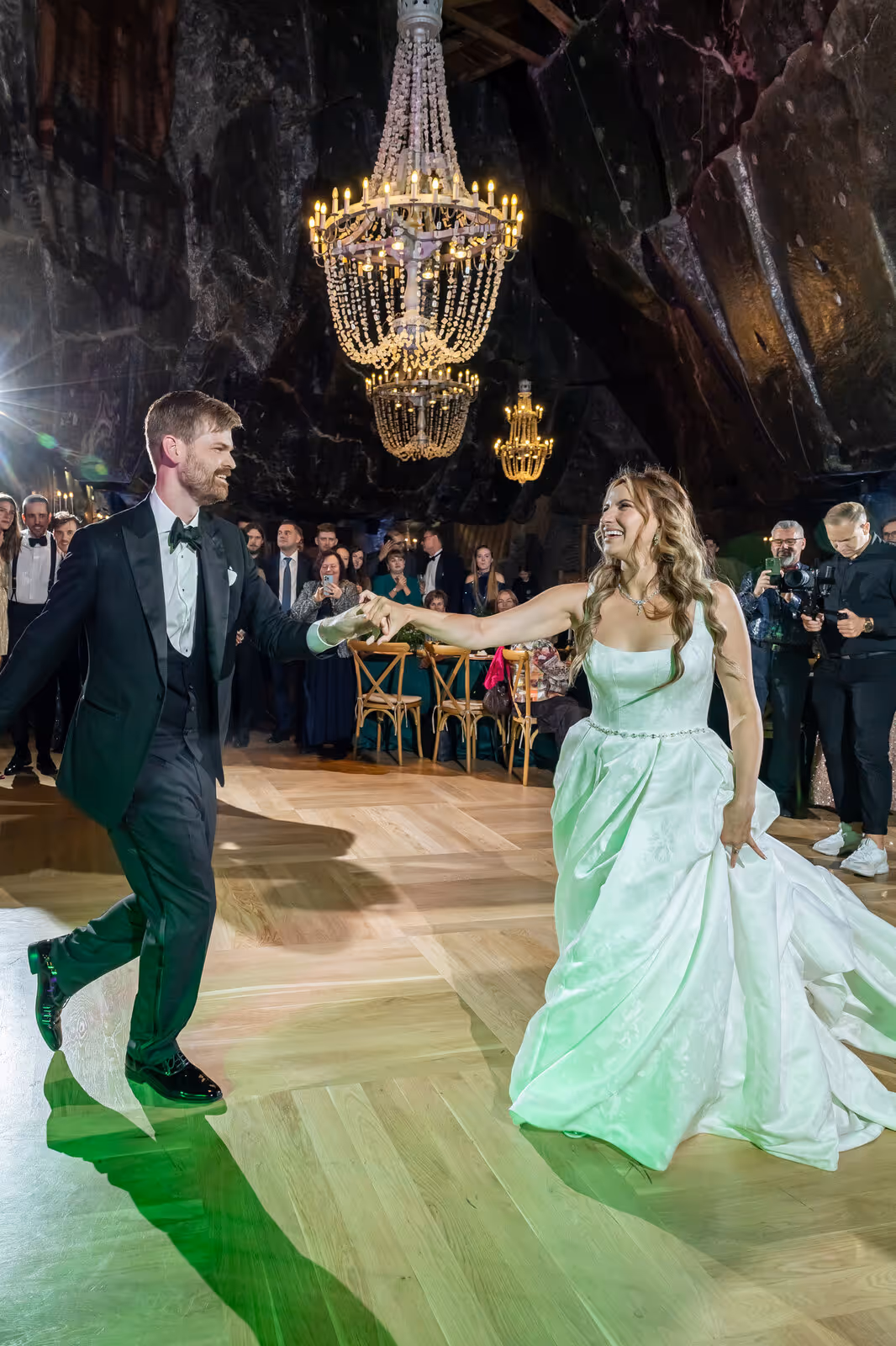 Ślub w Polsce. Kopalnia Soli w Wieliczce. Zdjęcie nr. 221