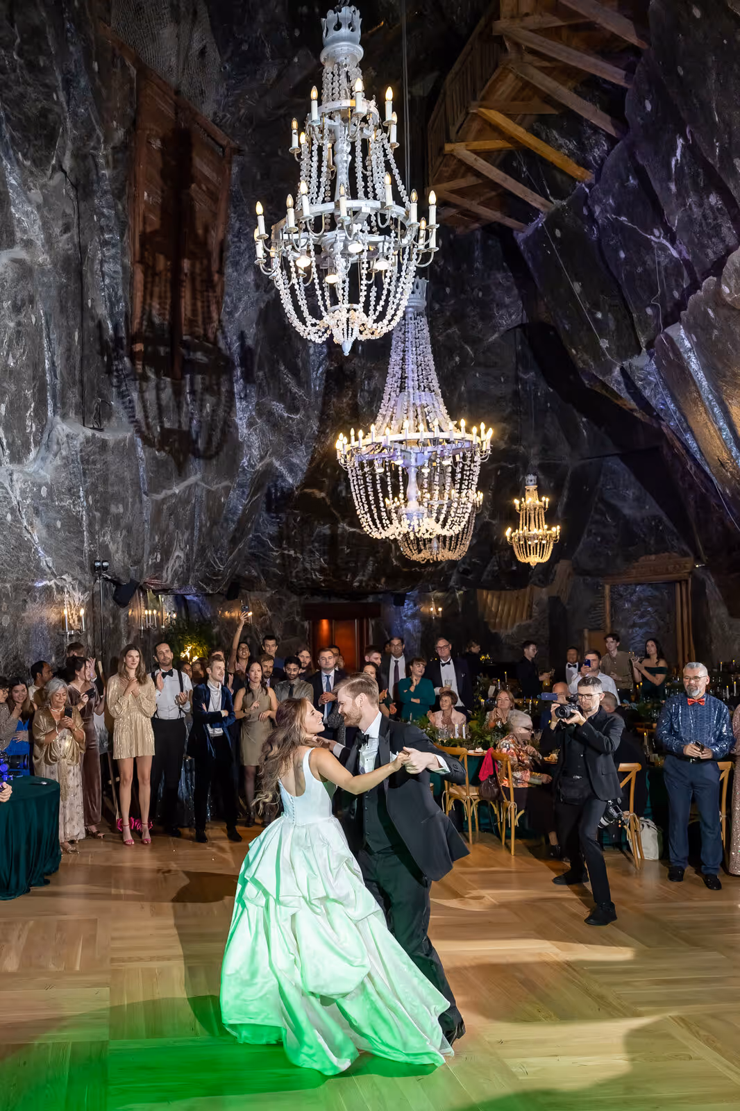 Ślub w Polsce. Kopalnia Soli w Wieliczce. Zdjęcie nr. 227