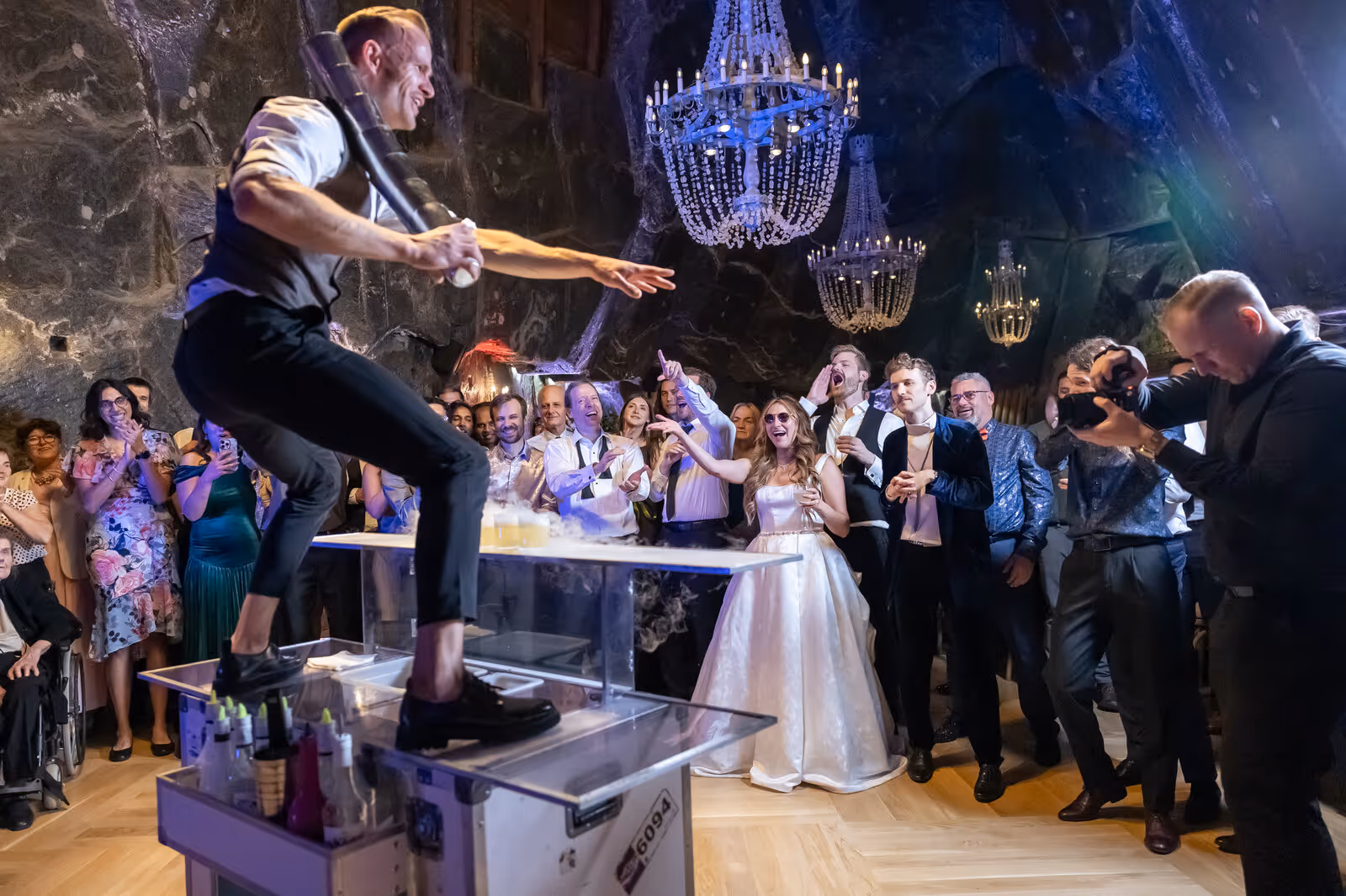Ślub w Polsce. Kopalnia Soli w Wieliczce. Zdjęcie nr. 296