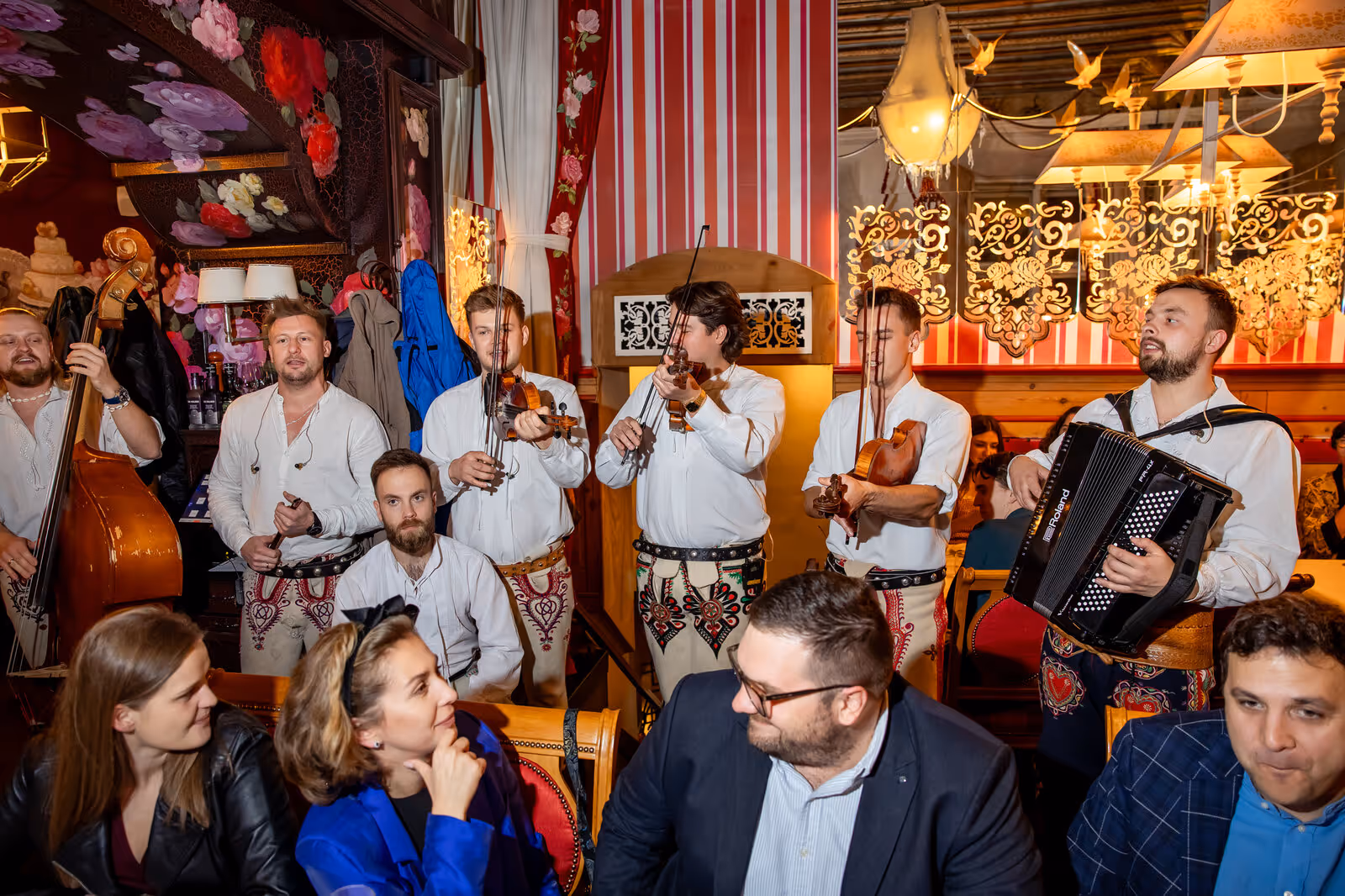 Ślub w Polsce. Kopalnia Soli w Wieliczce. Zdjęcie nr. 30