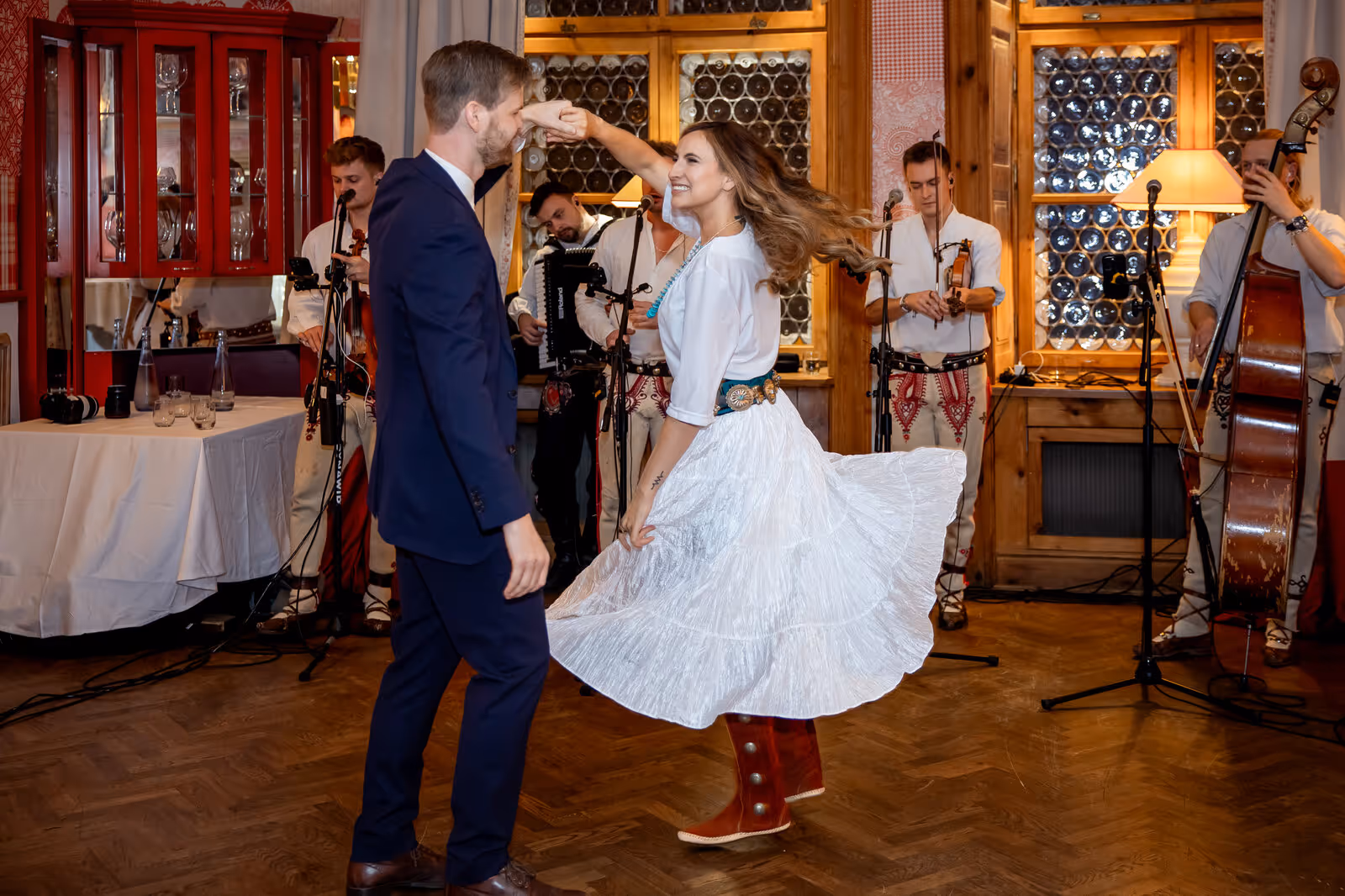Ślub w Polsce. Kopalnia Soli w Wieliczce. Zdjęcie nr. 37