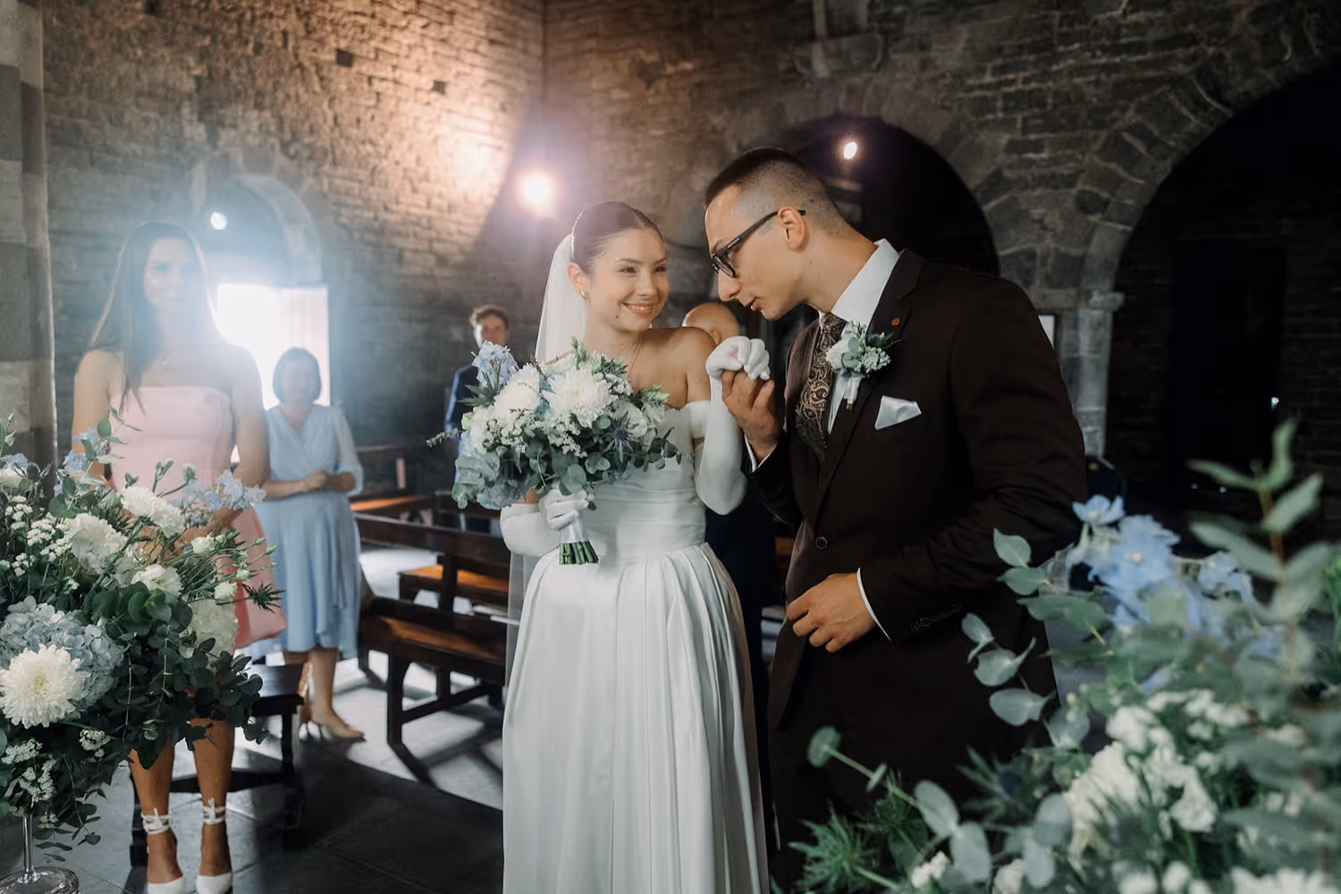 Liguria Kościółek położony na skale - Portovenere