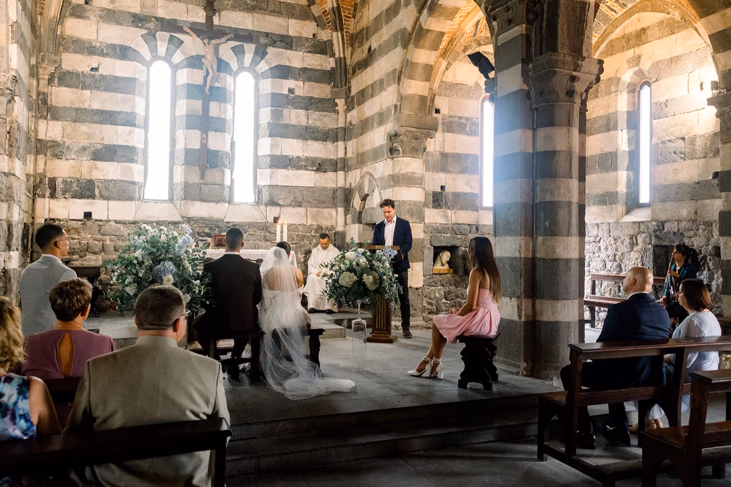 Liguria Kościółek położony na skale - Portovenere