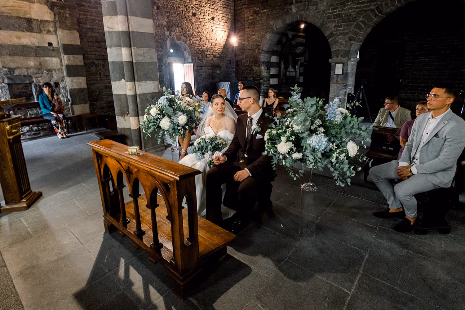 Liguria Kościółek położony na skale - Portovenere