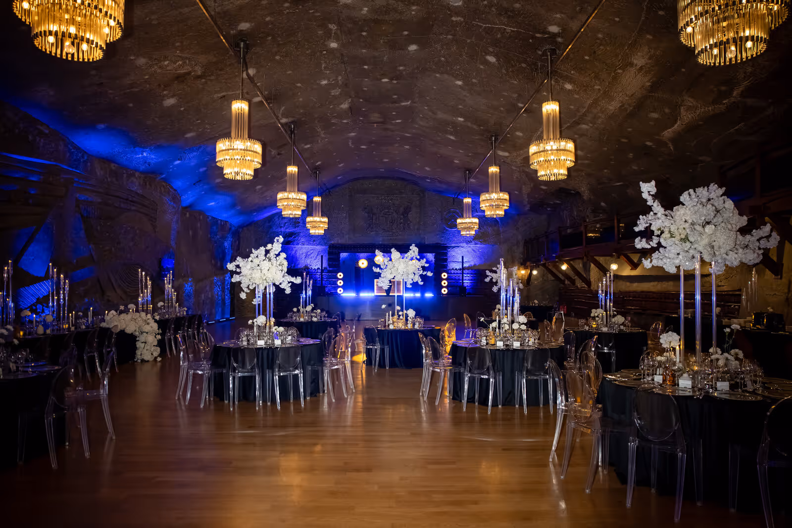 Ślub w Polsce. Kopalia Soli w Wieliczce. Zdjęcie nr. 164
