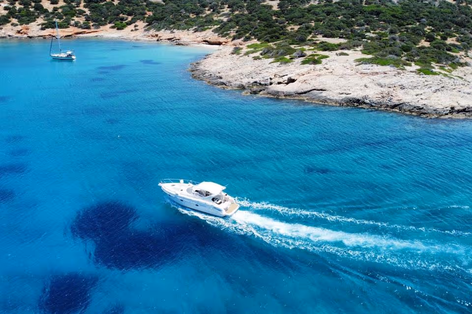 Kreta Jacht w zatoce Mirabello