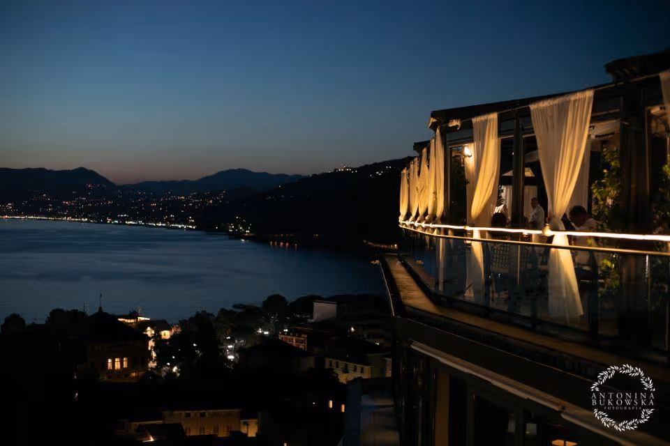 Liguria Taras zamku w malowniczej miejscowości Riomaggiore, Cinque Terre