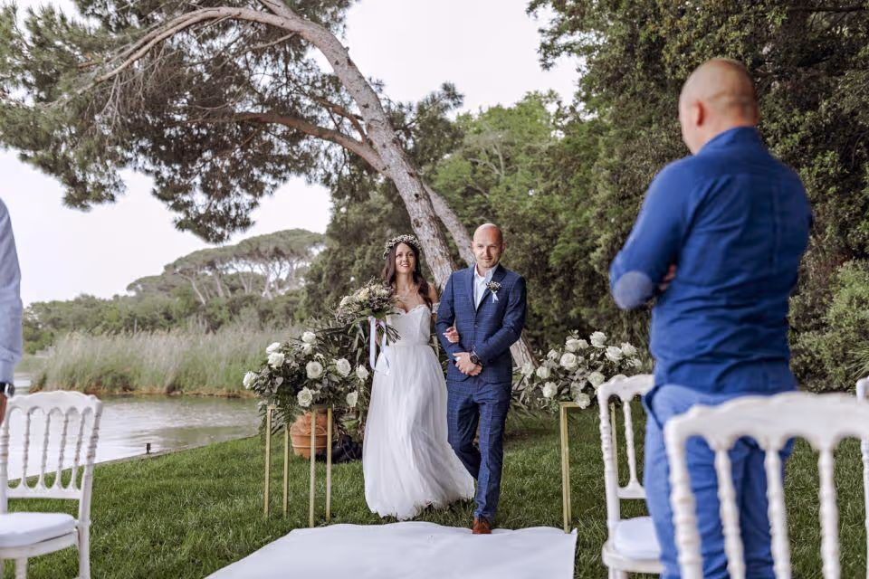 Toskania Ogród z widokiem na jezioro