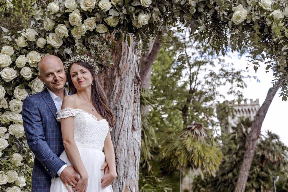 Toskania Ogród z widokiem na jezioro