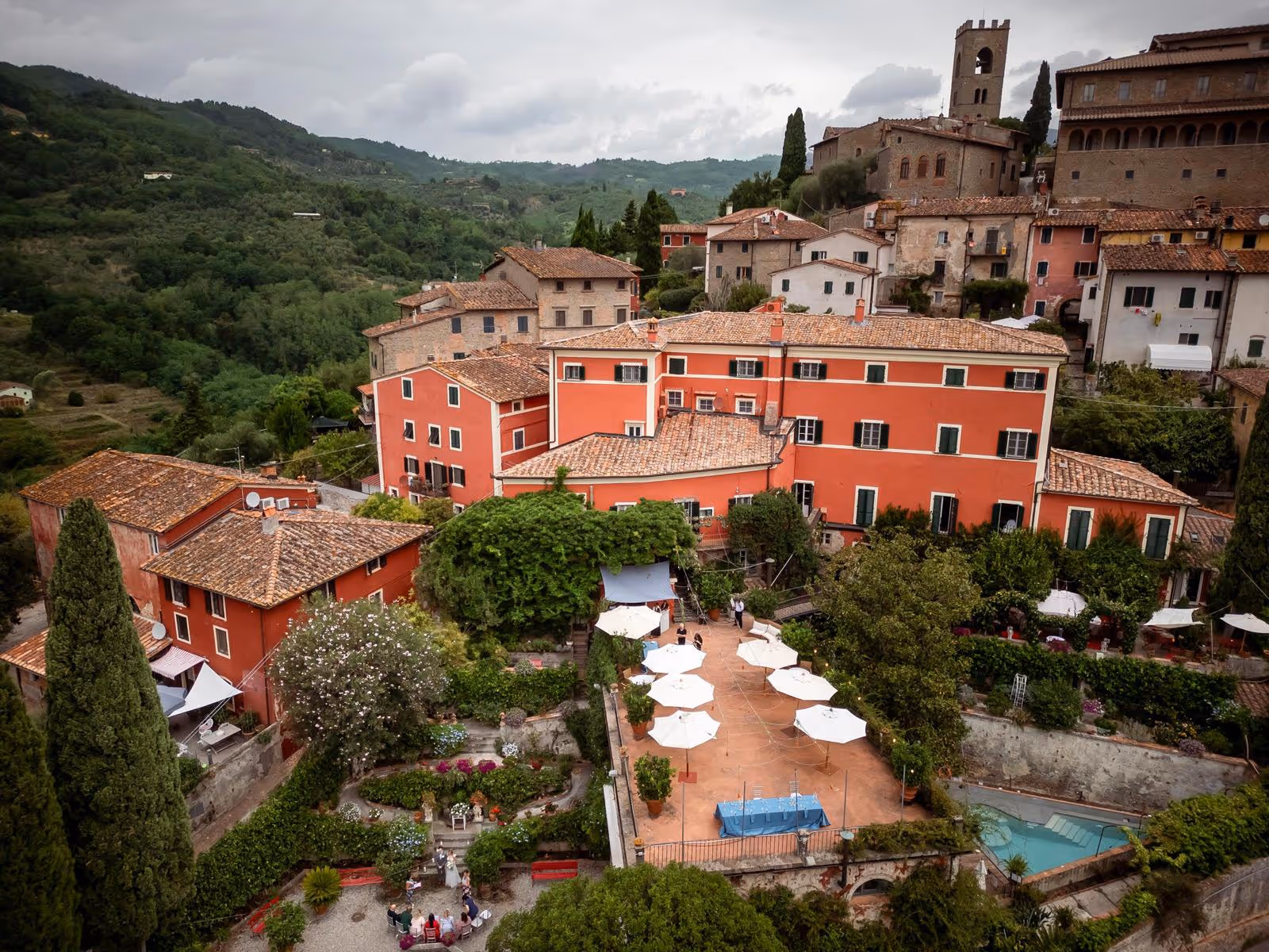 Toskania Ślub cywilny w ogrodzie lub na tarasie hotelu