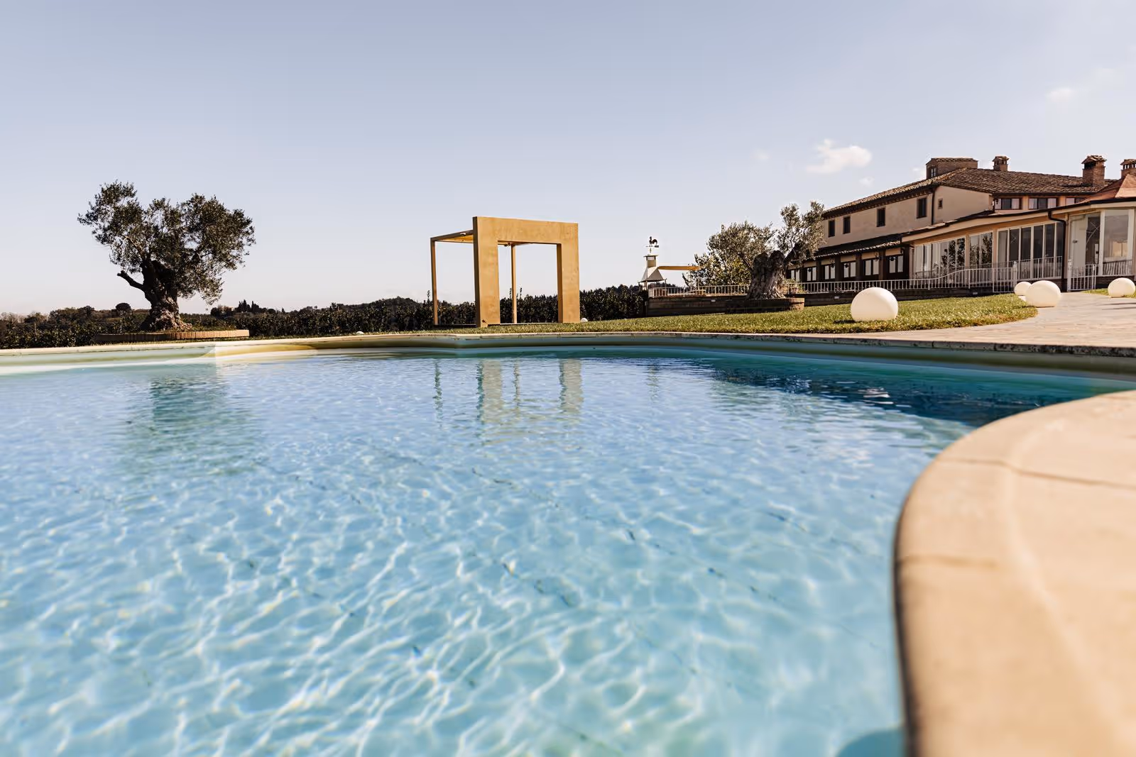 Toskania Ślub cywilny w ogrodzie willi