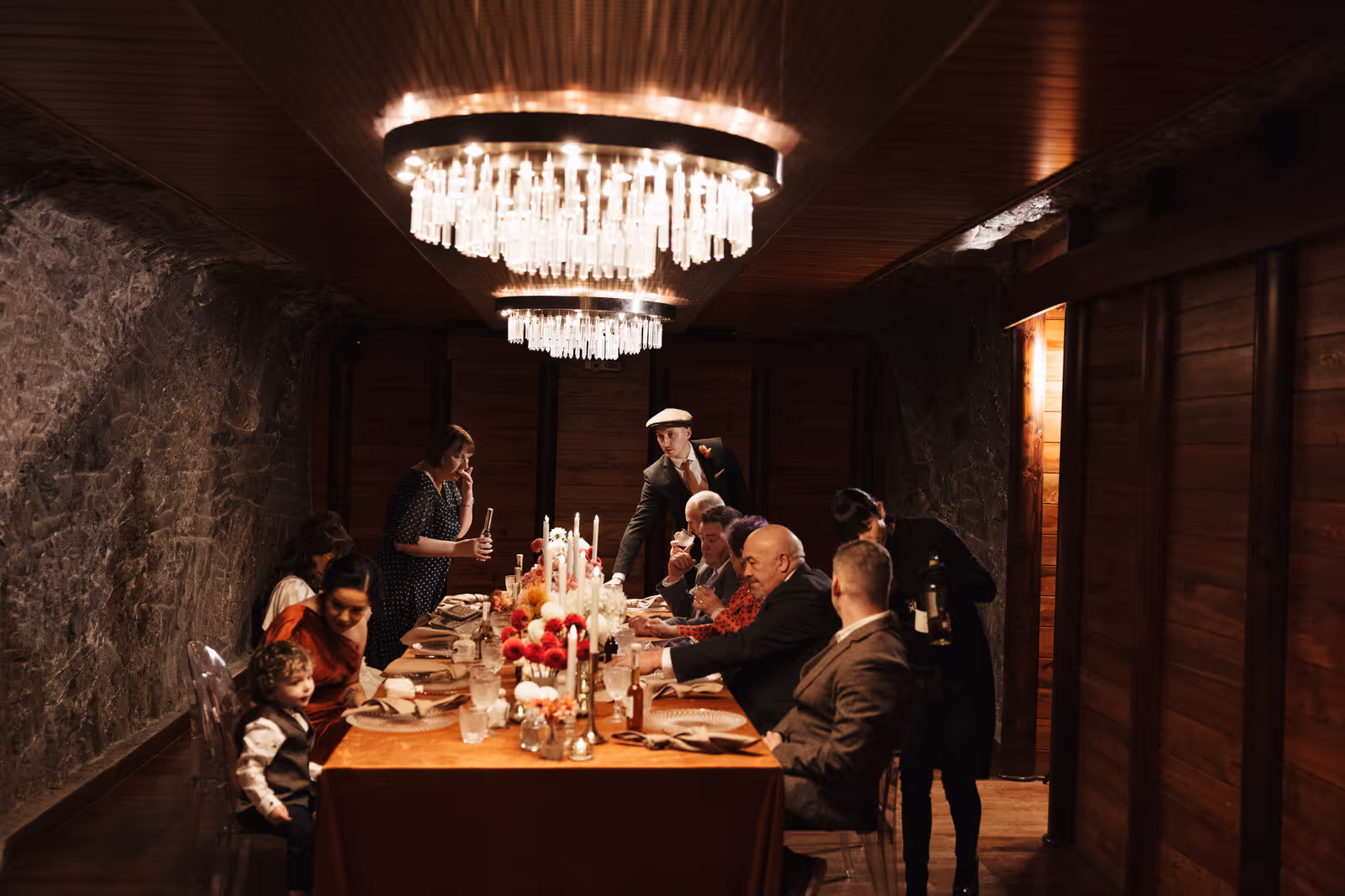 Ślub w Polsce. Kopalnia Soli w Wieliczce. Zdjęcie nr. 151
