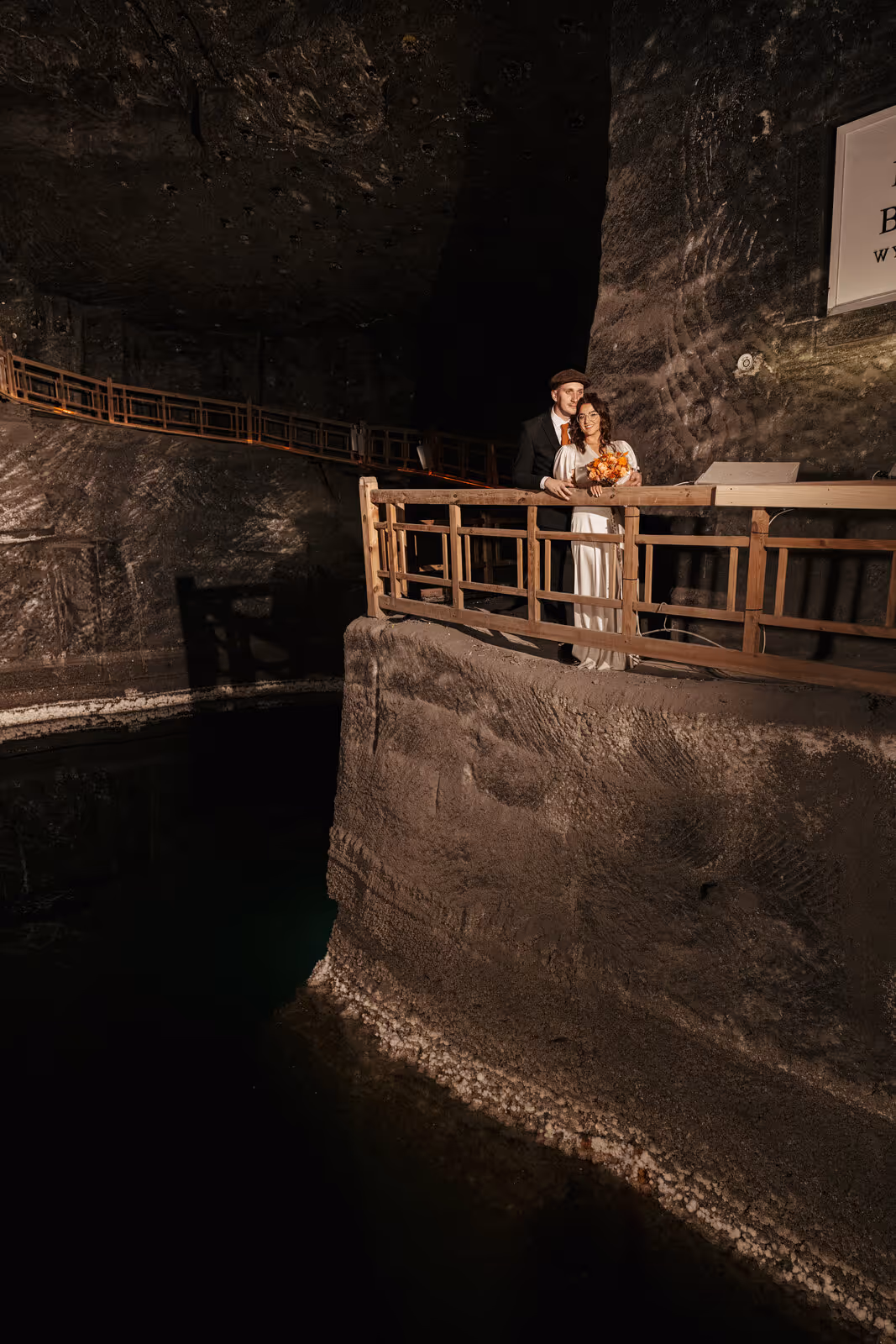 Ślub w Polsce. Kopalnia Soli w Wieliczce. Zdjęcie nr. 173