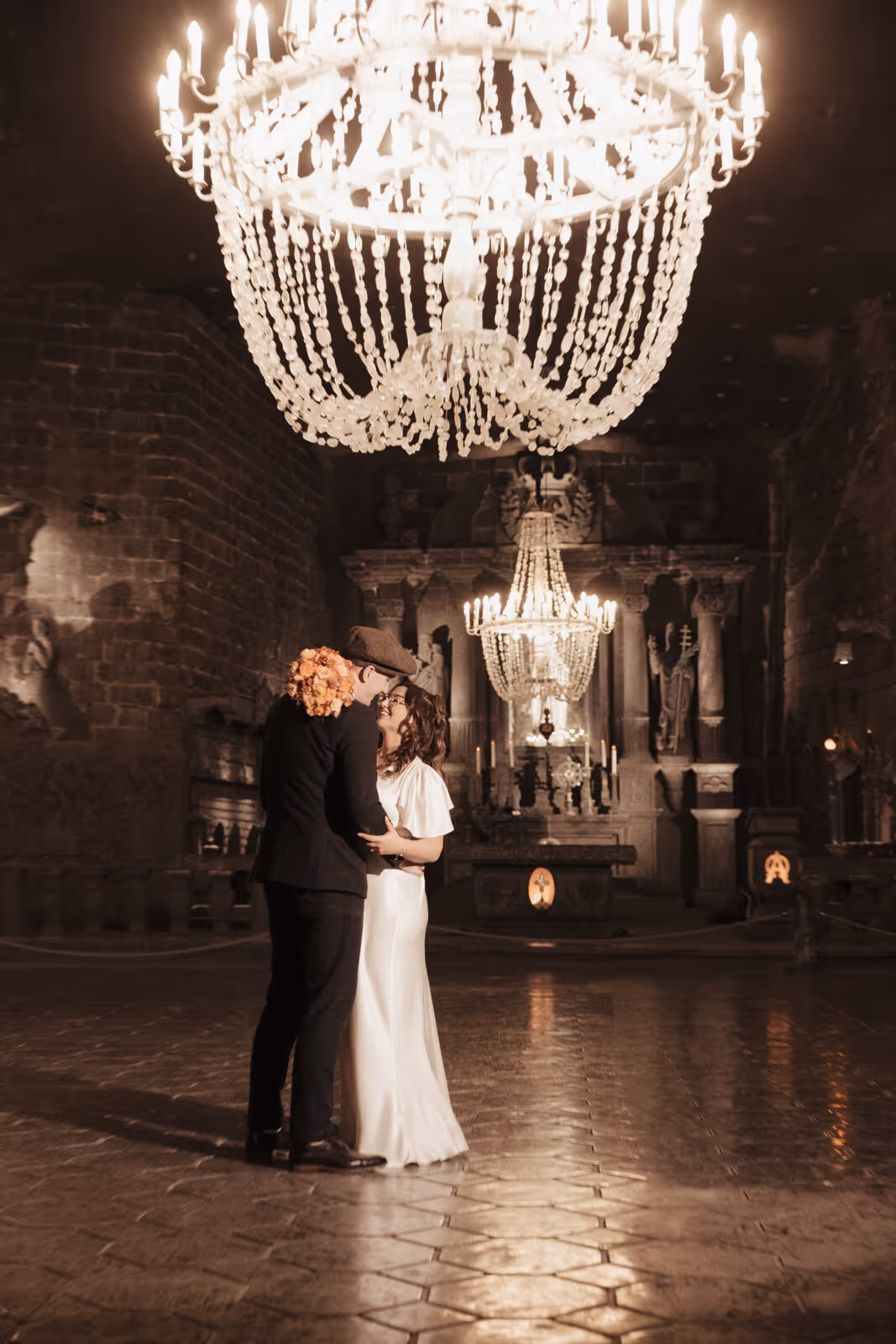 Ślub w Polsce. Kopalnia Soli w Wieliczce. Zdjęcie nr. 178