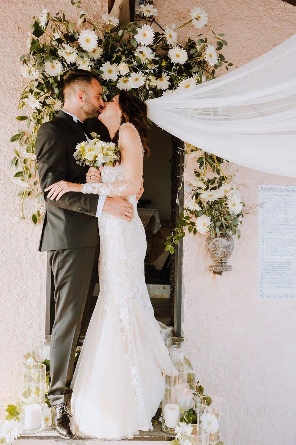 Liguria Kościółek z otwartymi krużgankami - Bonassola