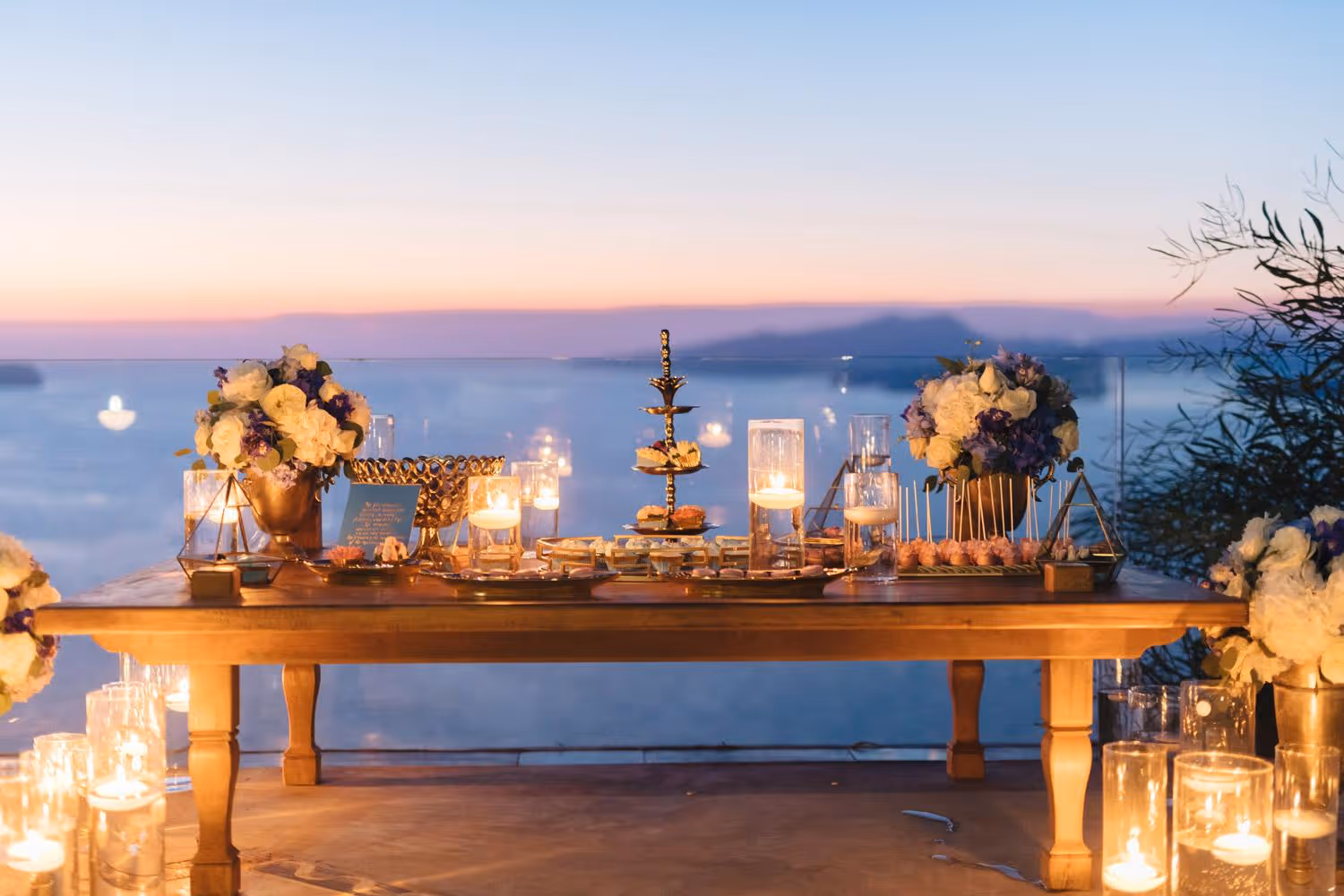 Santorini Taras numer 12