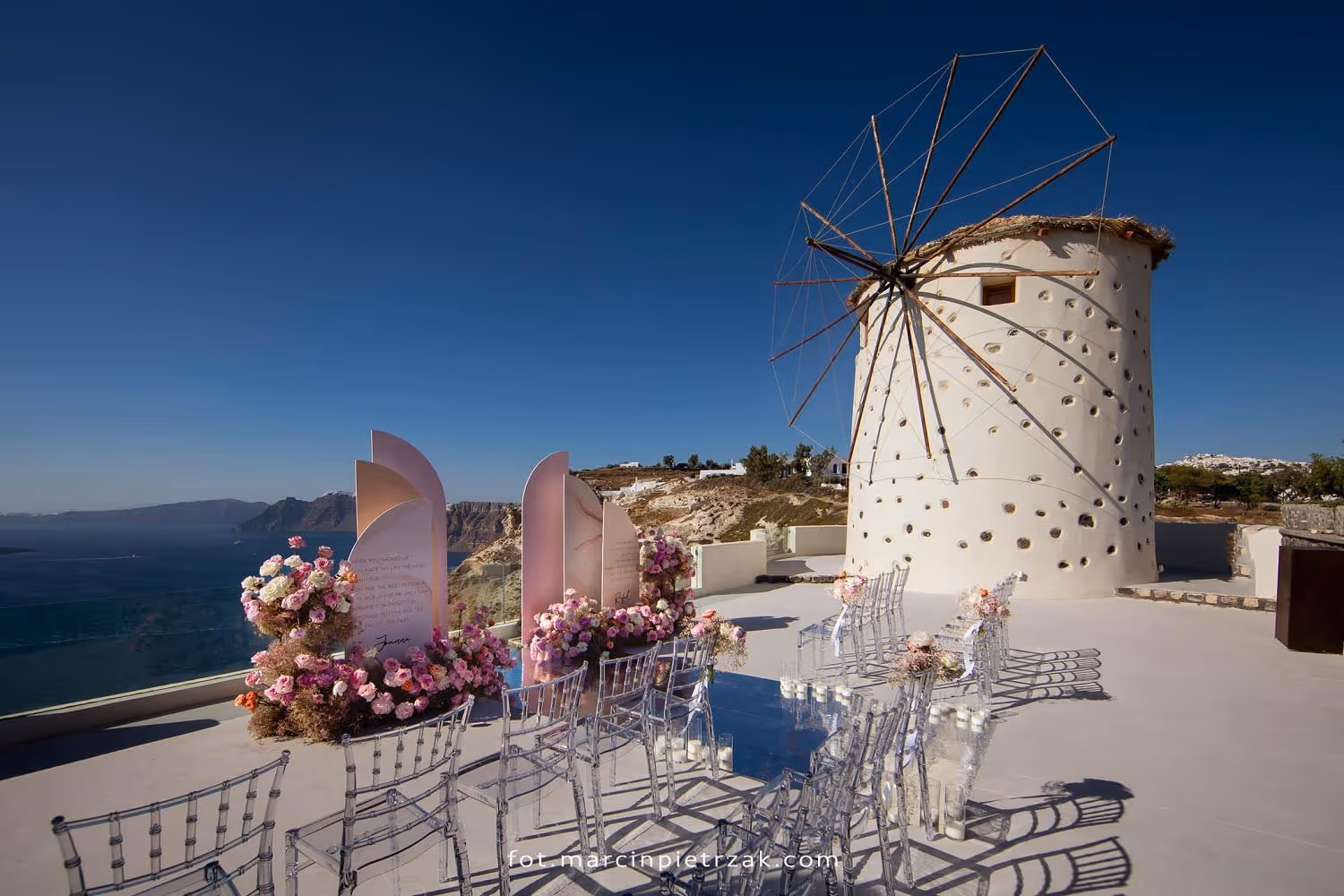 Santorini Taras numer 8