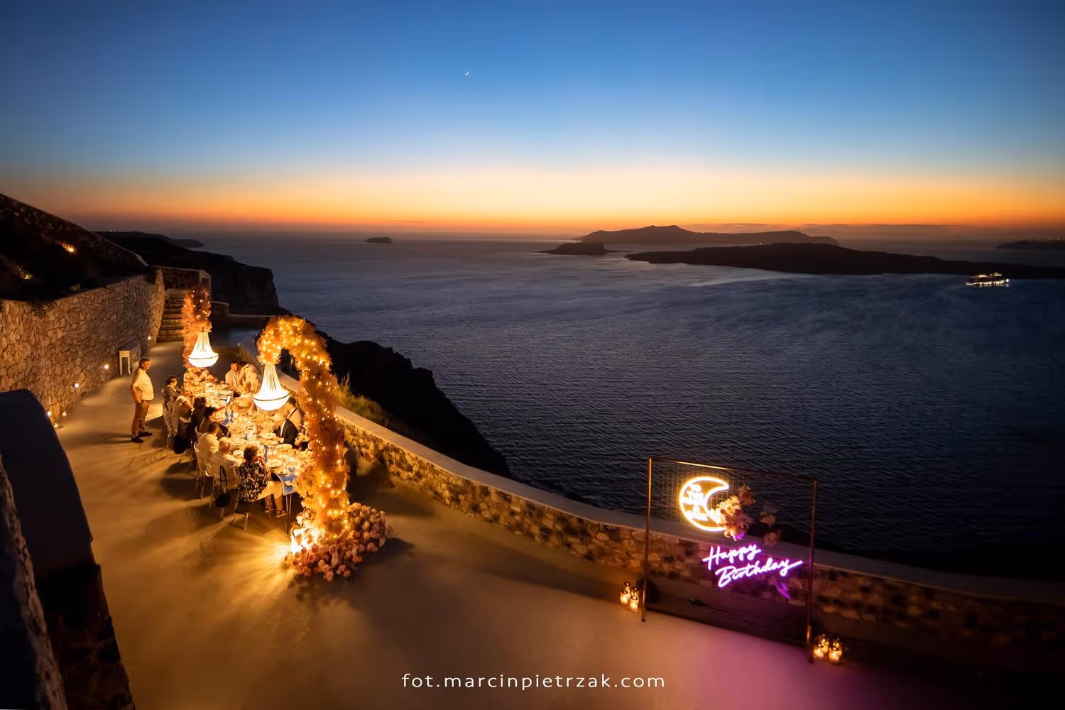 Santorini Taras numer 8